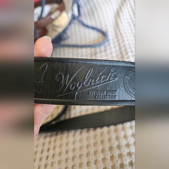 WOOLRICH Outdoor Guide Collection Leather Belt In Black with Gold Buckle. - Picture 4 of 11